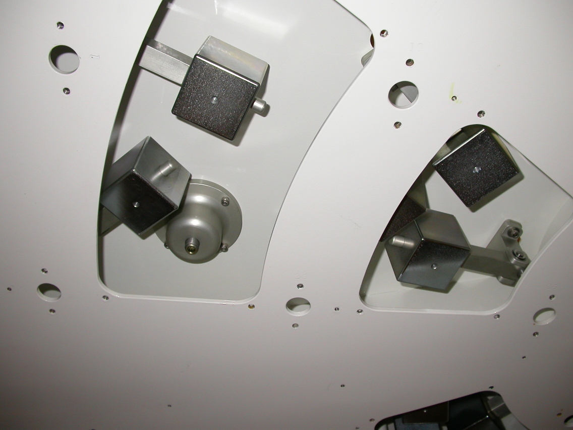 Mirror cell counterweights